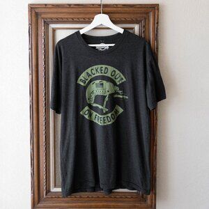 ART15 Men’s Graphic T-Shirt Large Gray Blacked Out On Freedom Veteran Owned